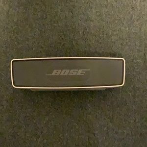 Bose Mini Soundlink (1st Gen) - great used condition